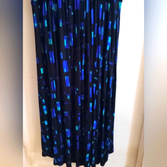 Apt.9 NWT Long Dress sz. Large Black w‎ Blue&Green - Picture 12 of 13